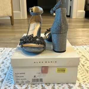 Alex Marie Harlean Block Heels size 9